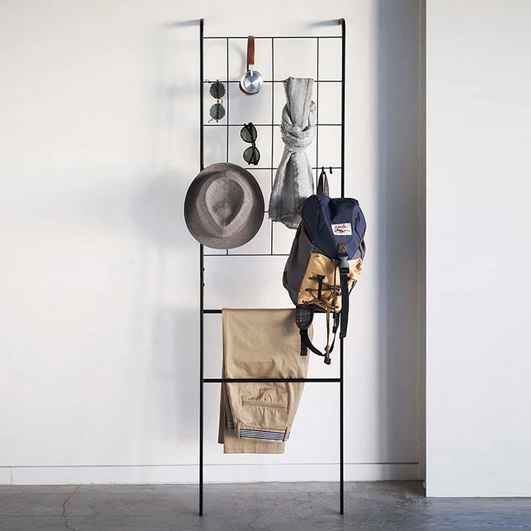 Toallero con soporte de metal para baño